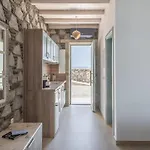 Hilltop Milos Lejlighed *